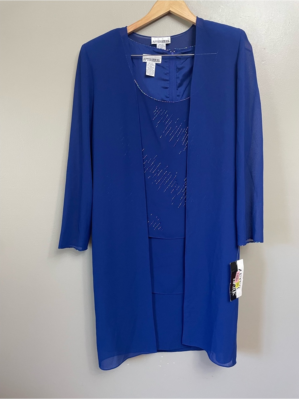 NWT After Dark size 8 cocktail sleeveless shift dress & beaded sheer jacket set